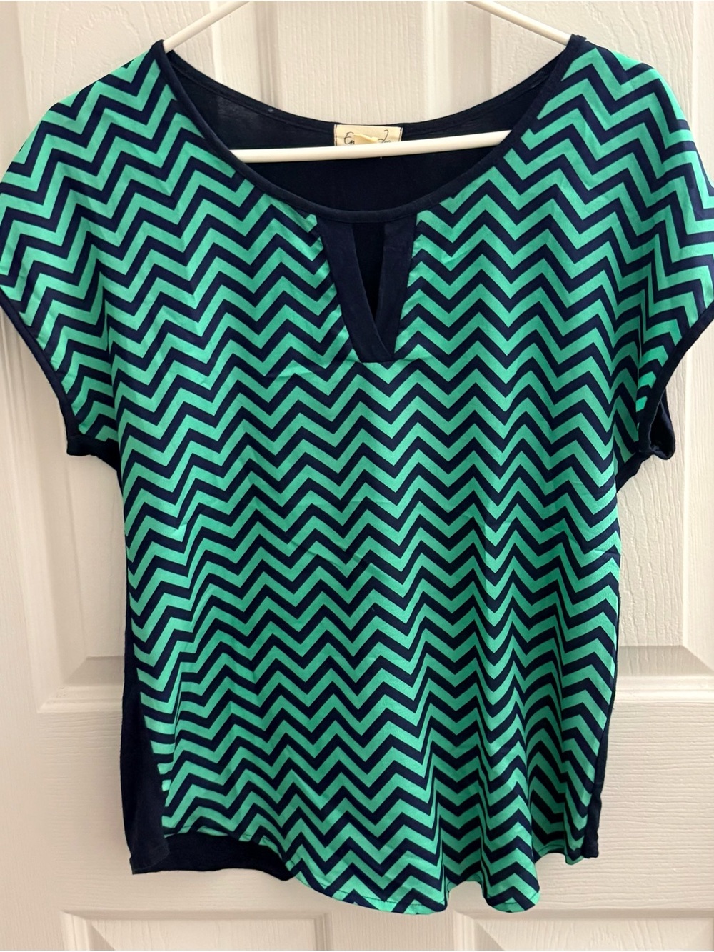 Womens Chevron Short Sleeve Top - Green/Navy